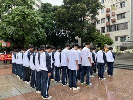 说明: 56f2965b58cb84af7b939627709ab82 说明: 56f2965b58cb84af7b939627709ab82