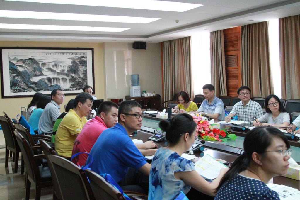 姜馆长做2014-2015学年图书馆工作汇报